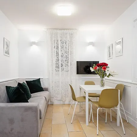 Hemeras Boutique Homes - Design Flat In The City Center * מילאנו